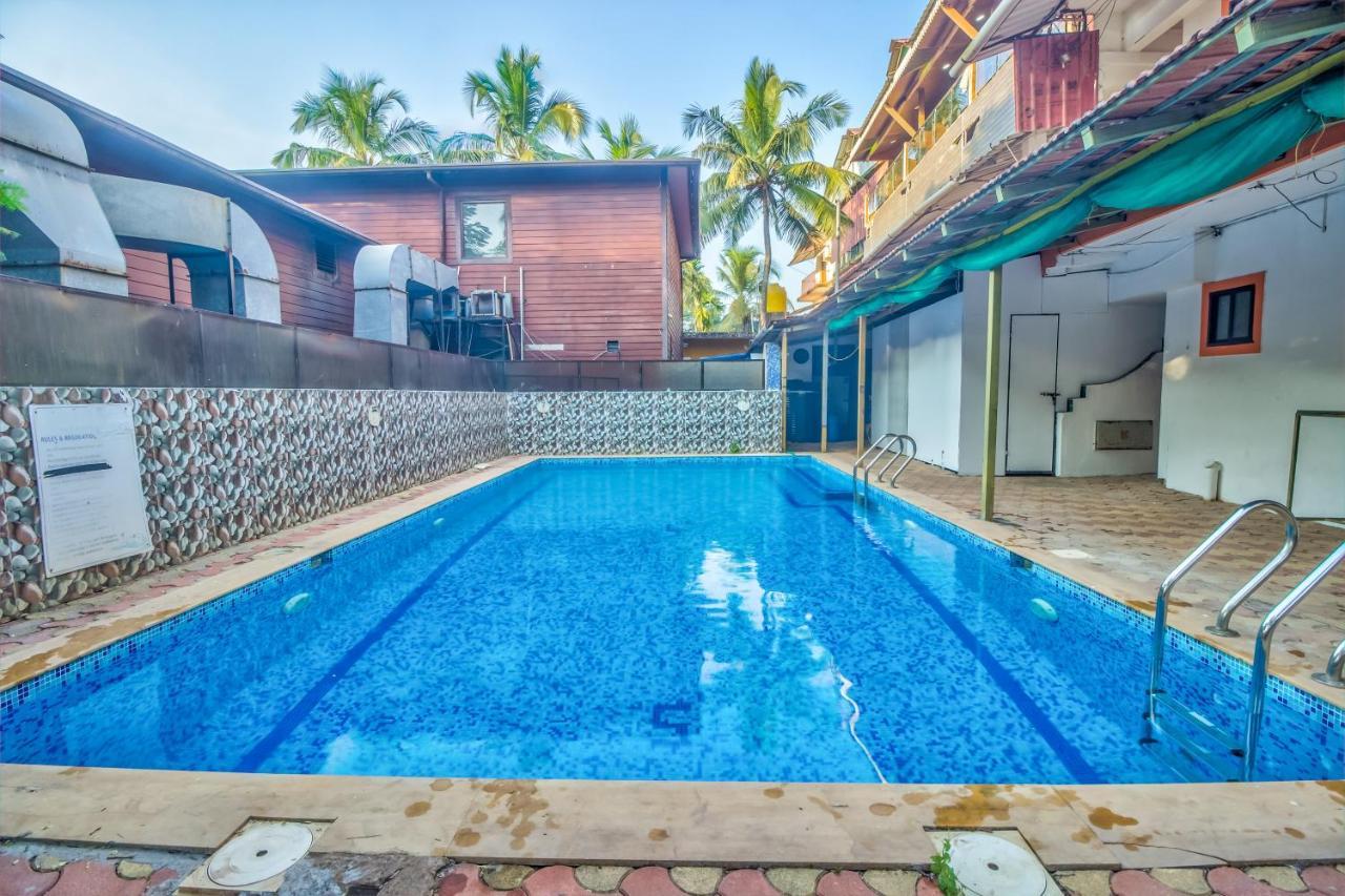 The Village Beach Resort Baga Exteriör bild